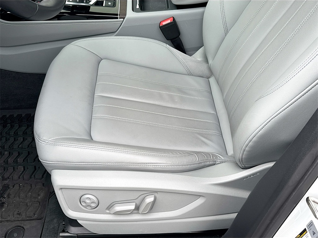 2022 Audi Q5 45 S line Premium Plus photo 21