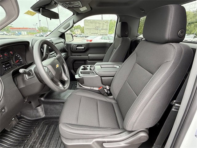 2025 Chevrolet Silverado 1500 photo 13