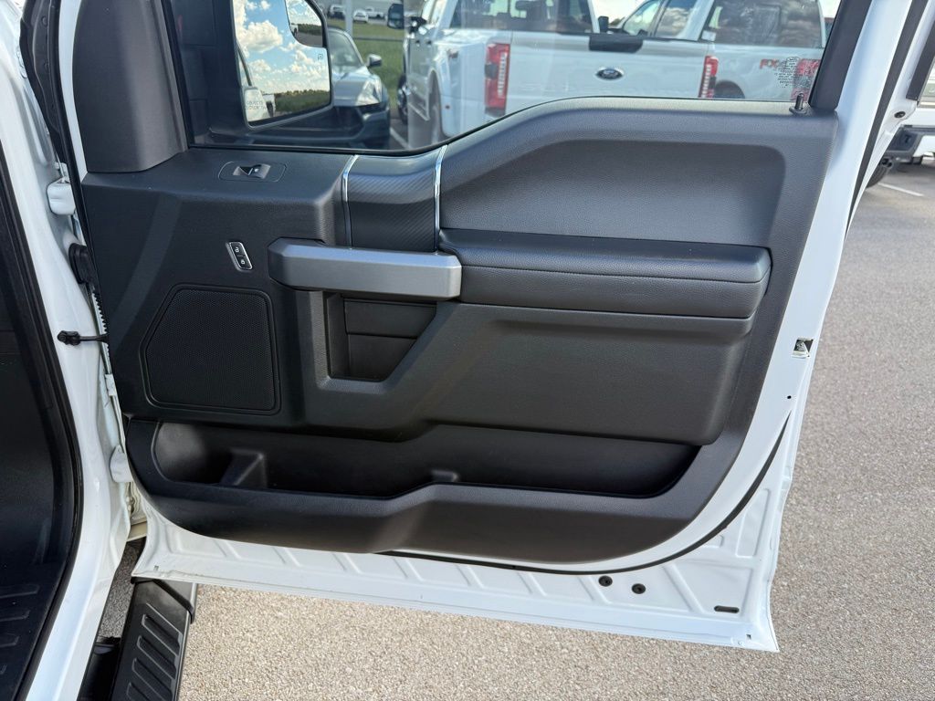 2018 Ford F-150 XLT photo 17