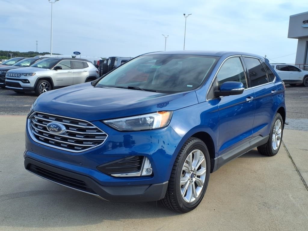 2022 Ford Edge Titanium photo 3