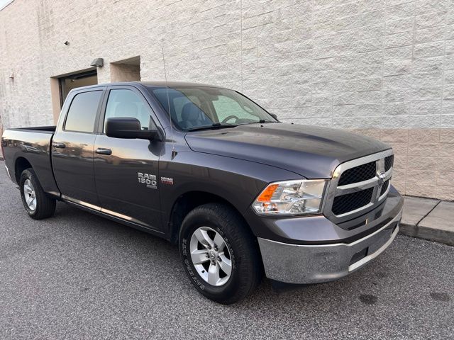 2020 Ram 1500 Classic SLT photo 3