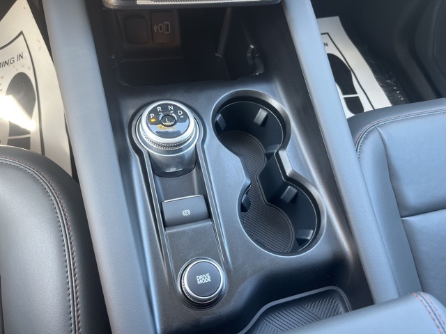2025 Ford Explorer photo 17