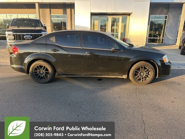 2013 Dodge Avenger SE photo 4