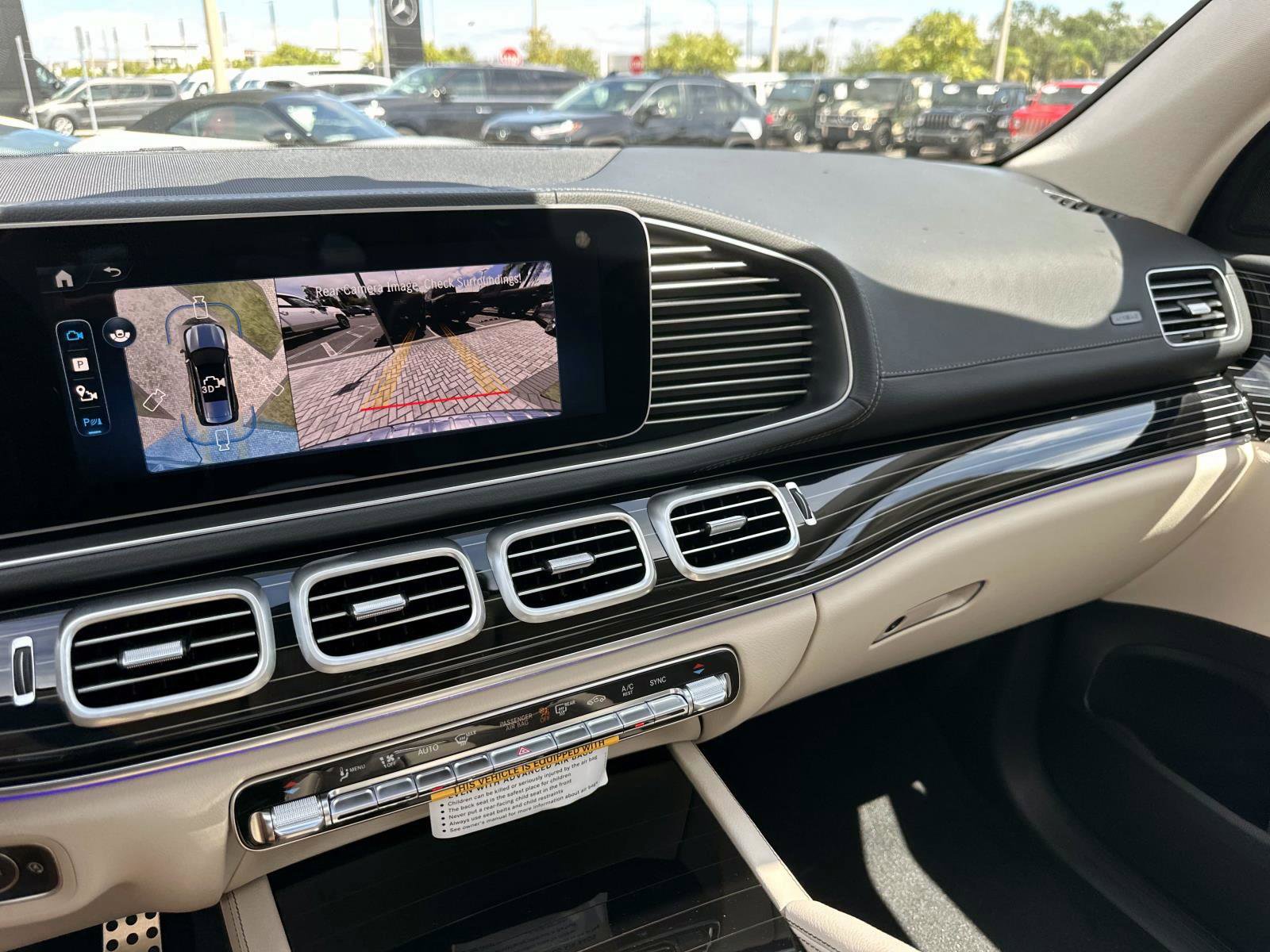 2026 Mercedes Benz GLS 450 4MATIC photo 25
