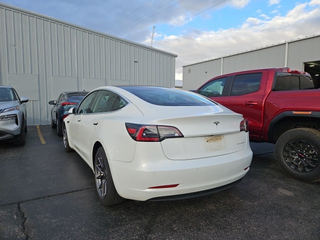 2020 Tesla Model 3 Long Range photo 3