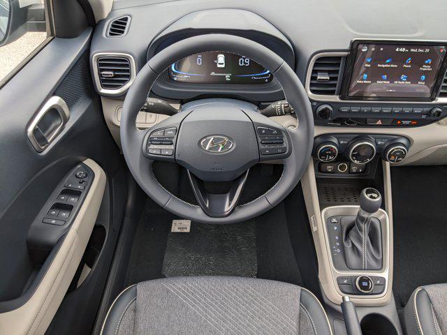 2025 Hyundai Venue SEL Limited photo 12