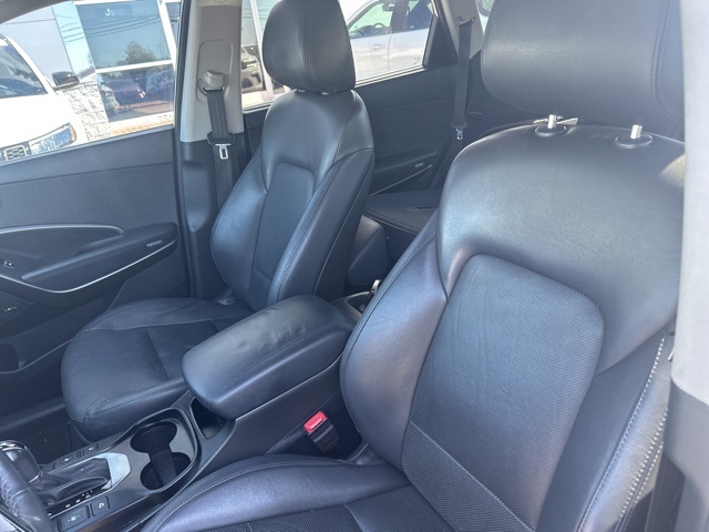 2017 Hyundai Santa Fe Limited Ultimate photo 12