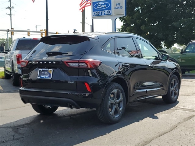 2023 Ford Escape ST-Line photo 34