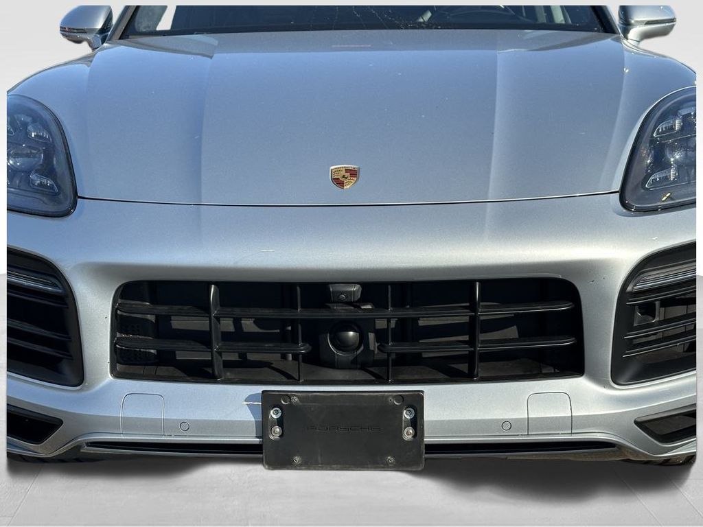 2022 Porsche Cayenne Coupe Base photo 7