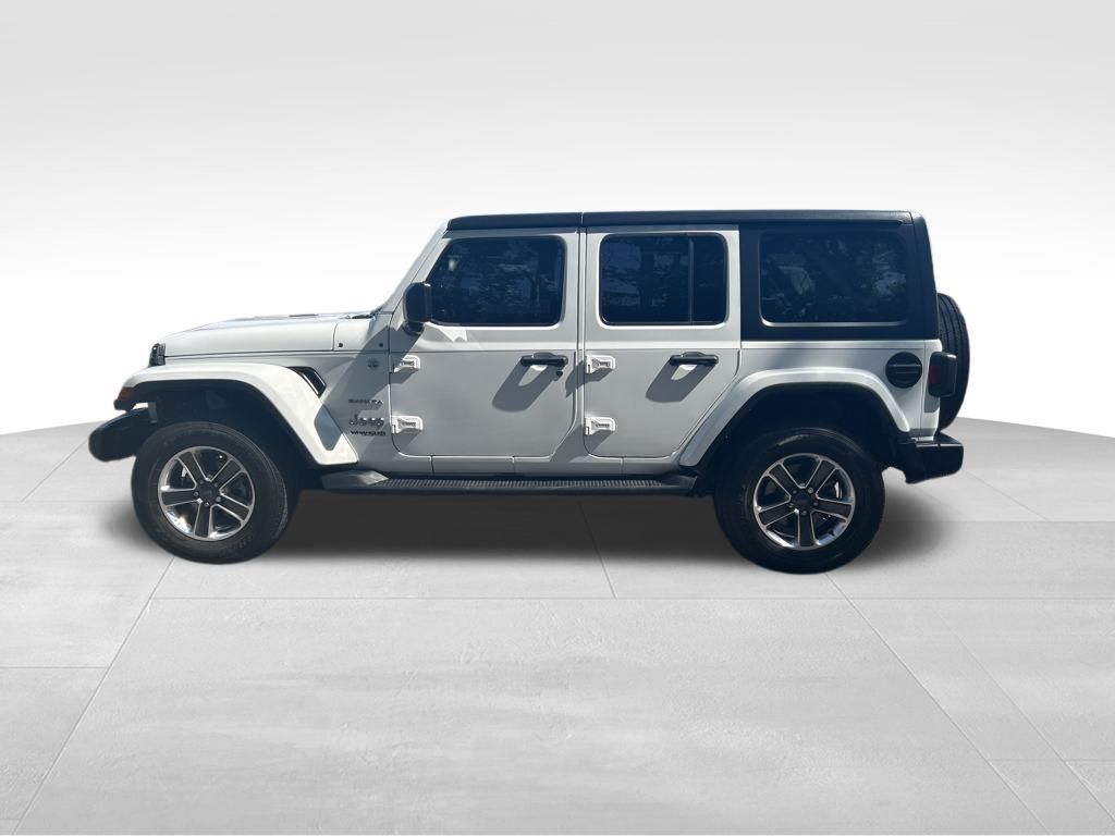 2021 Jeep Wrangler Unlimited Sahara photo 3