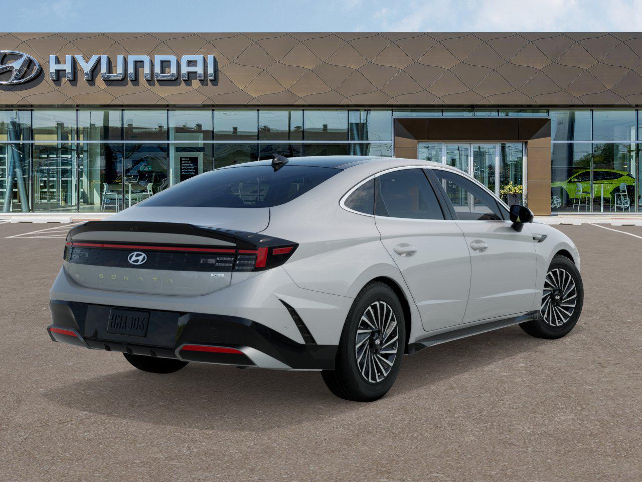 2025 Hyundai Sonata Hybrid Limited photo 2