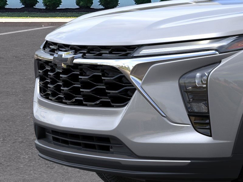 2025 Chevrolet Trax LT photo 8