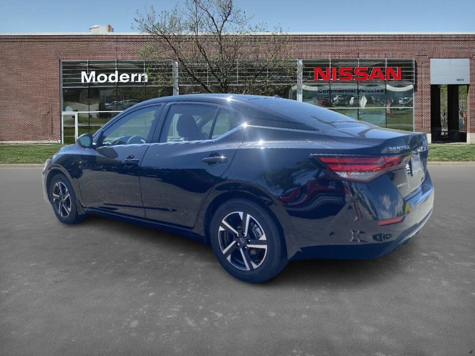 2025 Nissan Sentra SV photo 2