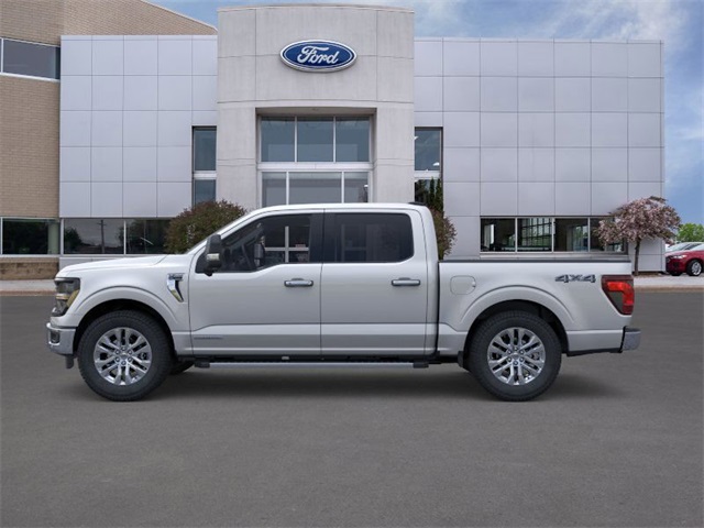 2025 Ford F-150 XLT photo 2
