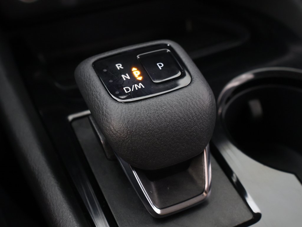 2022 Nissan Rogue SV photo 42