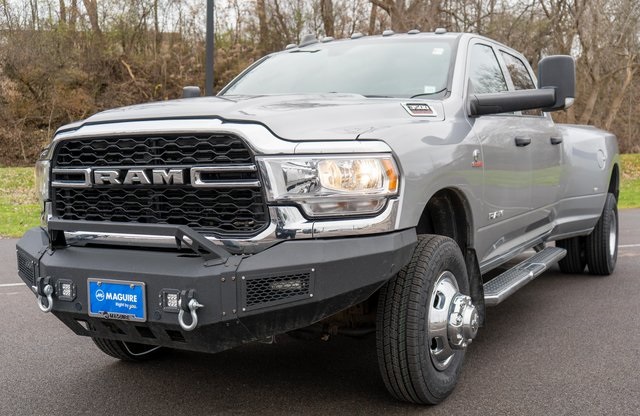 2022 Ram 3500 Tradesman photo 2