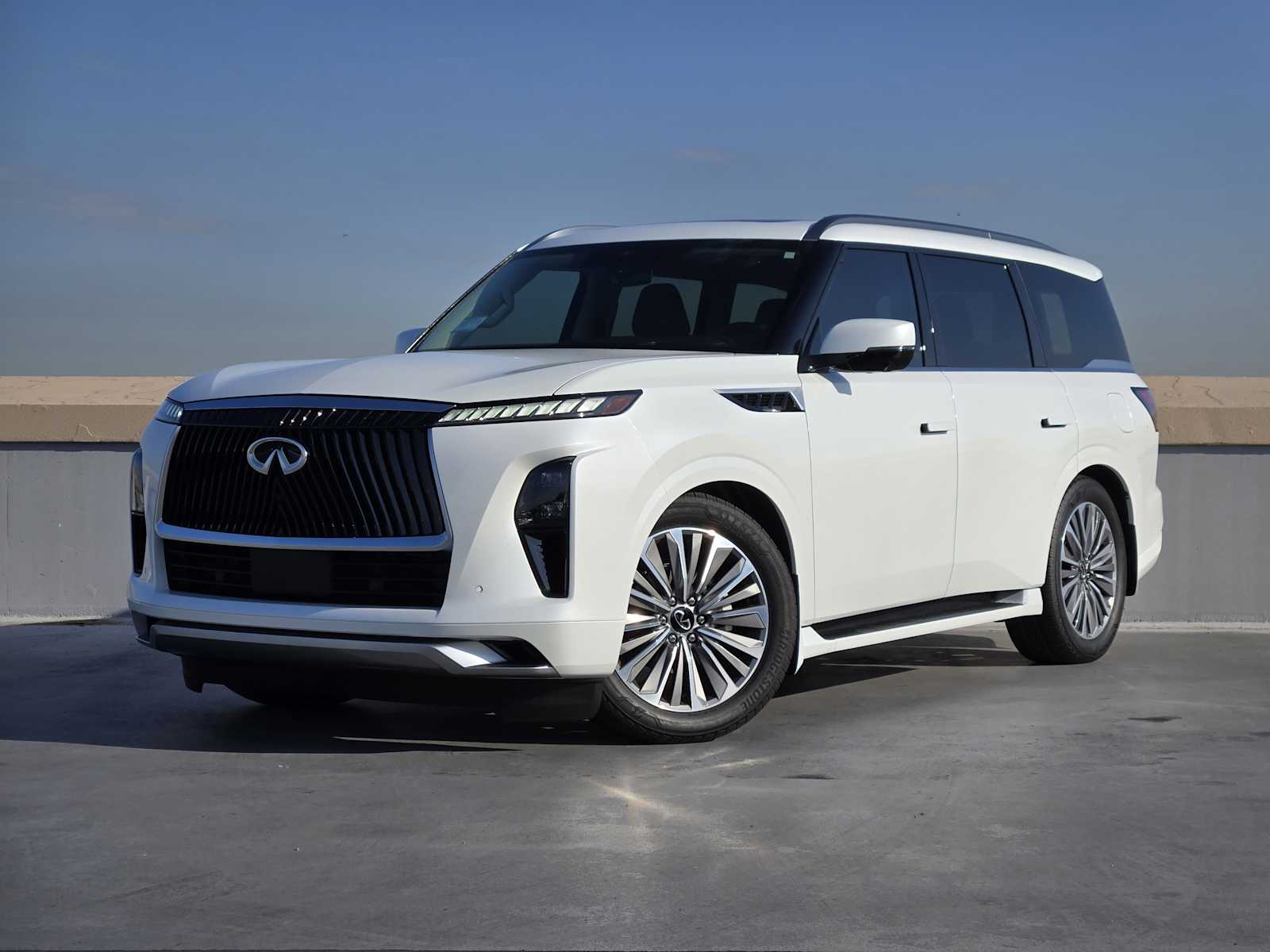 2026 INFINITI QX80 Luxe's photo