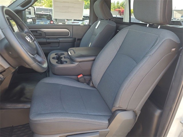 2024 Ram 3500 Tradesman photo 11