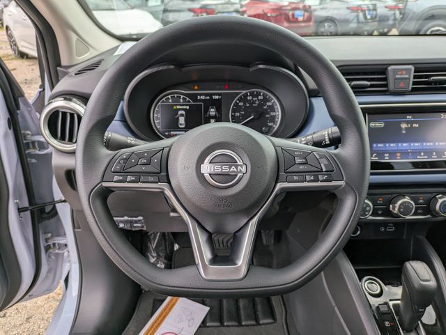 2025 Nissan Versa SV photo 15