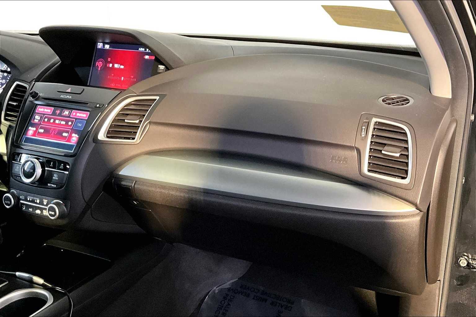 2018 Acura RDX Advance photo 18