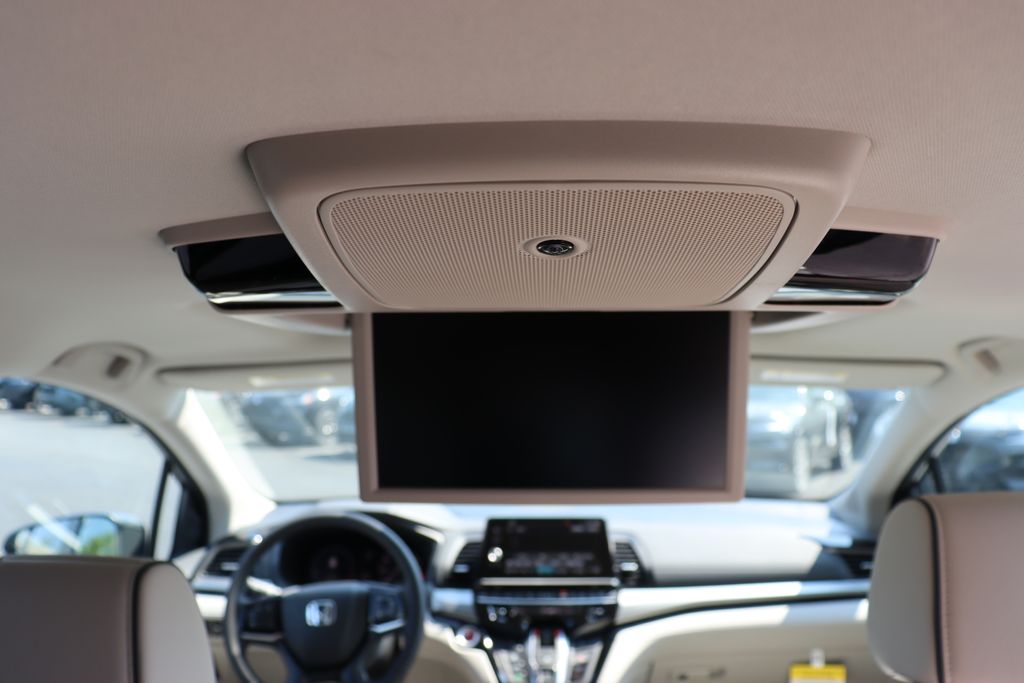 2026 Honda Odyssey Touring photo 16