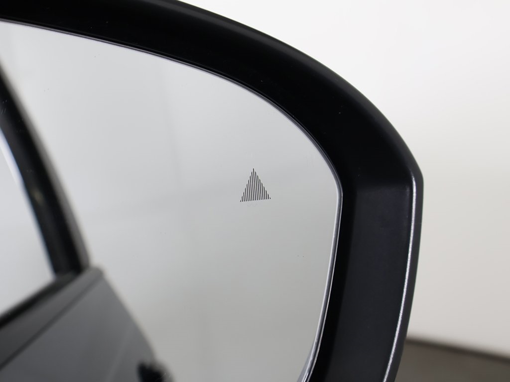 2022 Nissan Rogue SV photo 28