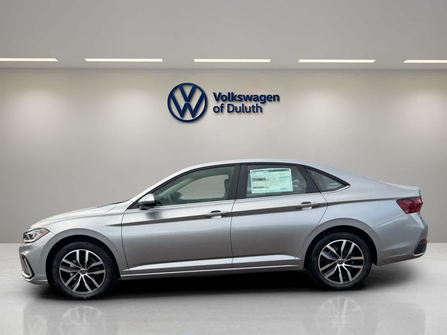 2025 Volkswagen Jetta SE photo 2