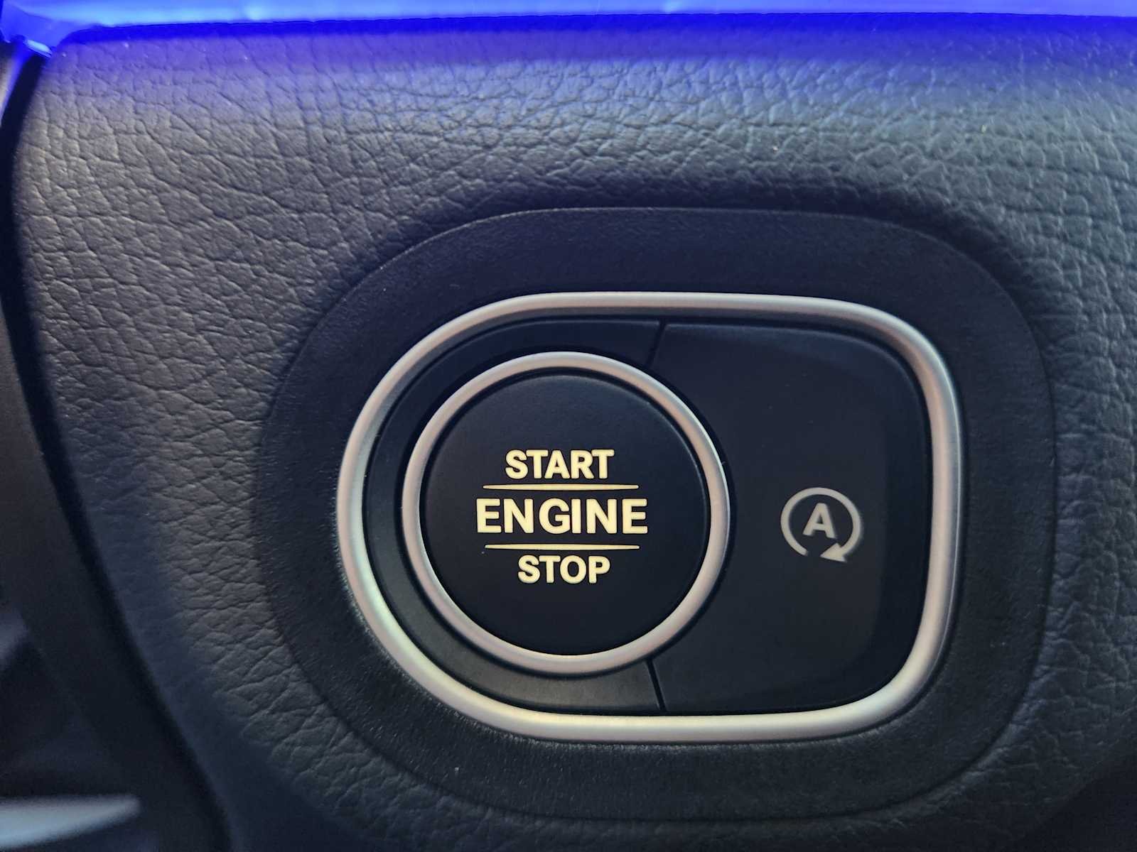 2025 Mercedes Benz GLS 450 4MATIC photo 11