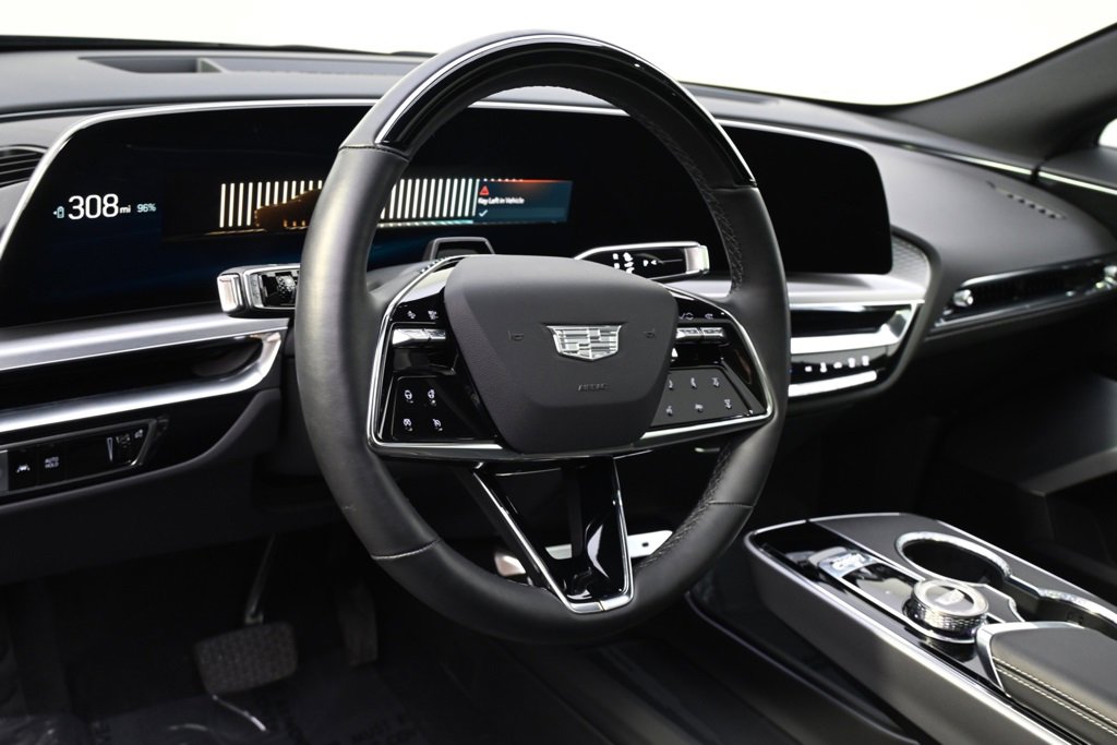 2025 Cadillac Lyriq Luxury photo 10