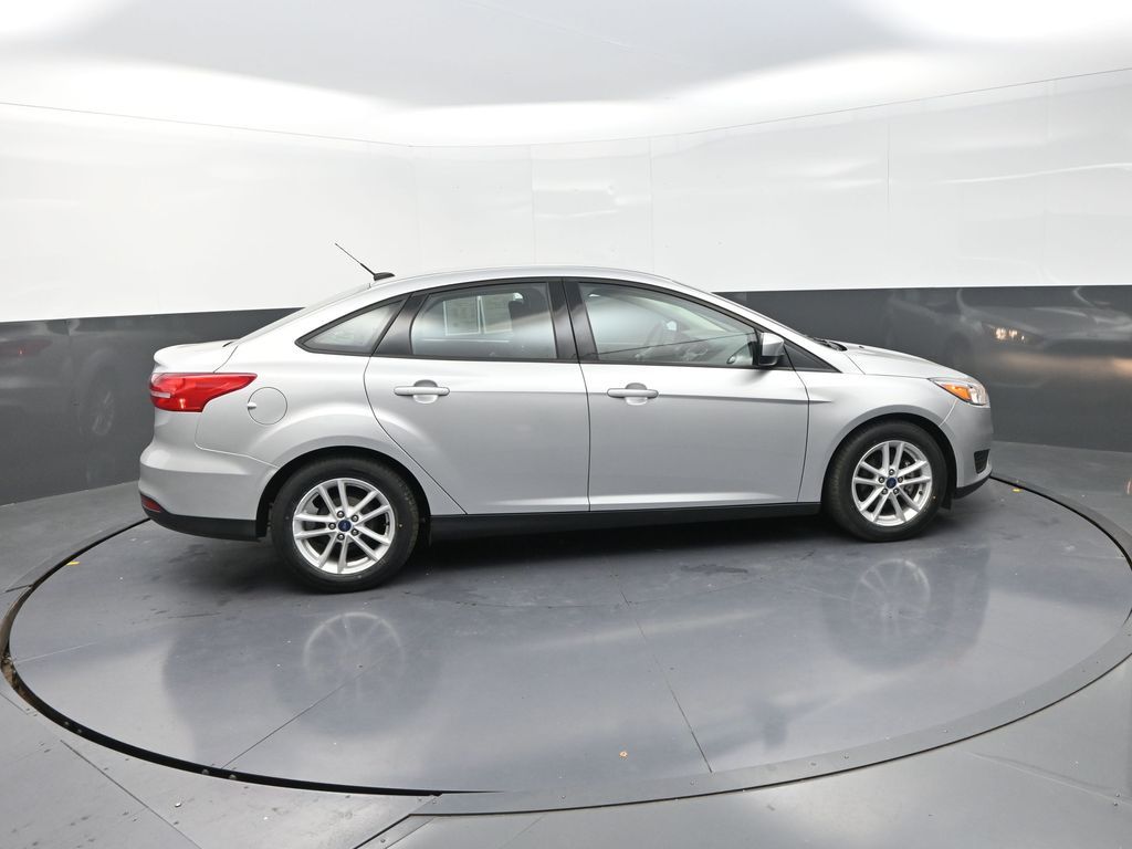 2018 Ford Focus SE photo 8