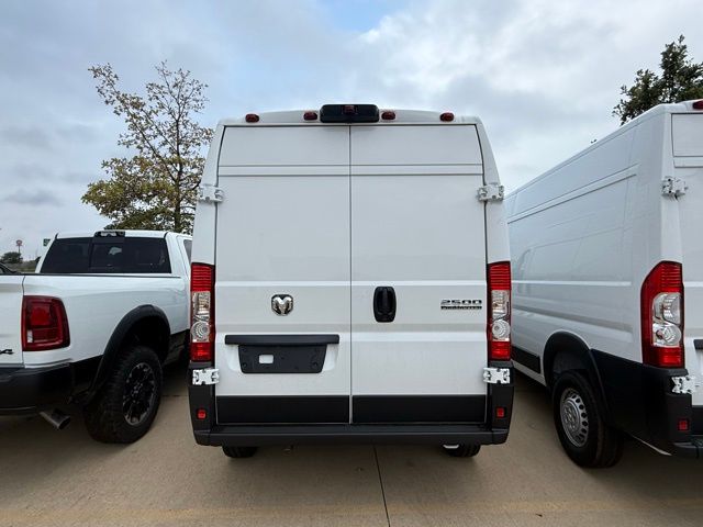 2026 Ram ProMaster 2500 photo 6