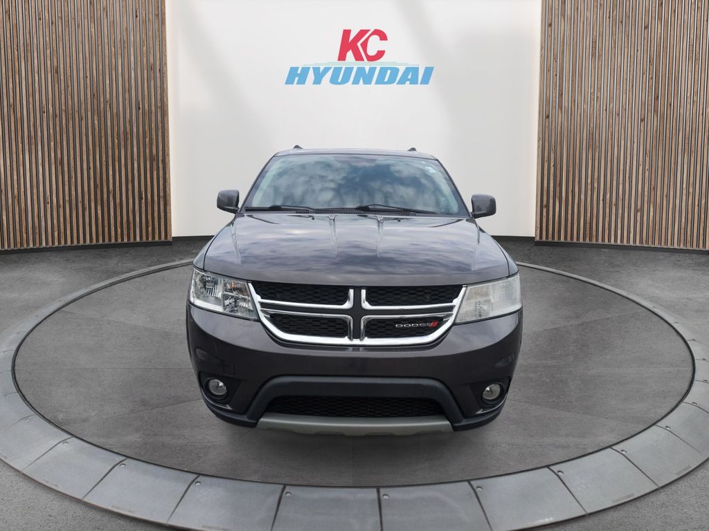 Used 2018 Dodge Journey SXT with VIN 3C4PDCBB0JT172536 for sale in Kansas City