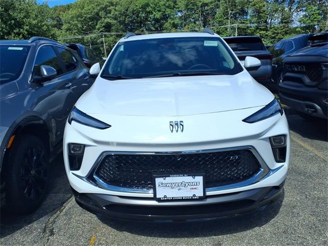 2026 Buick Encore GX Sport Touring photo 2