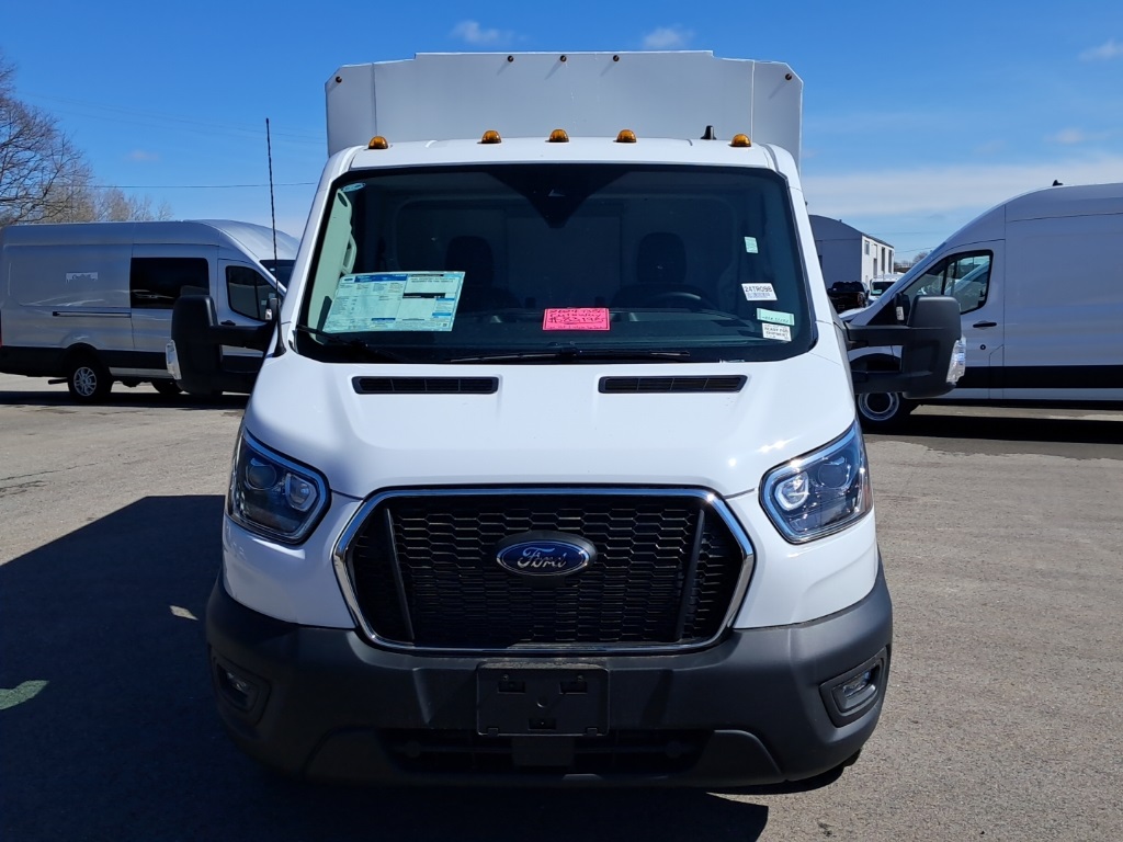2024 Ford Transit Chassis Cutaway photo 2