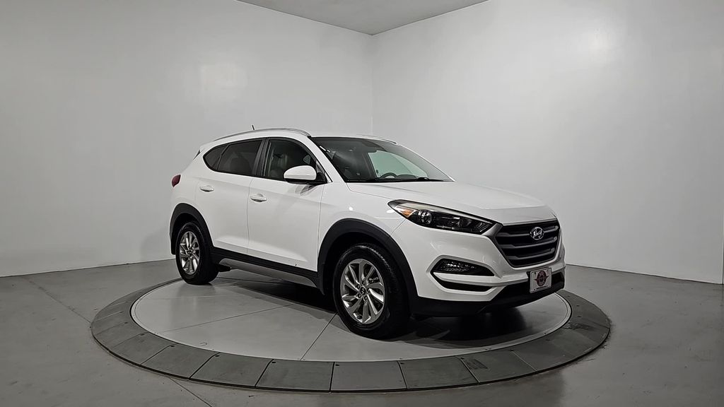 2017 Hyundai Tucson SE photo 5