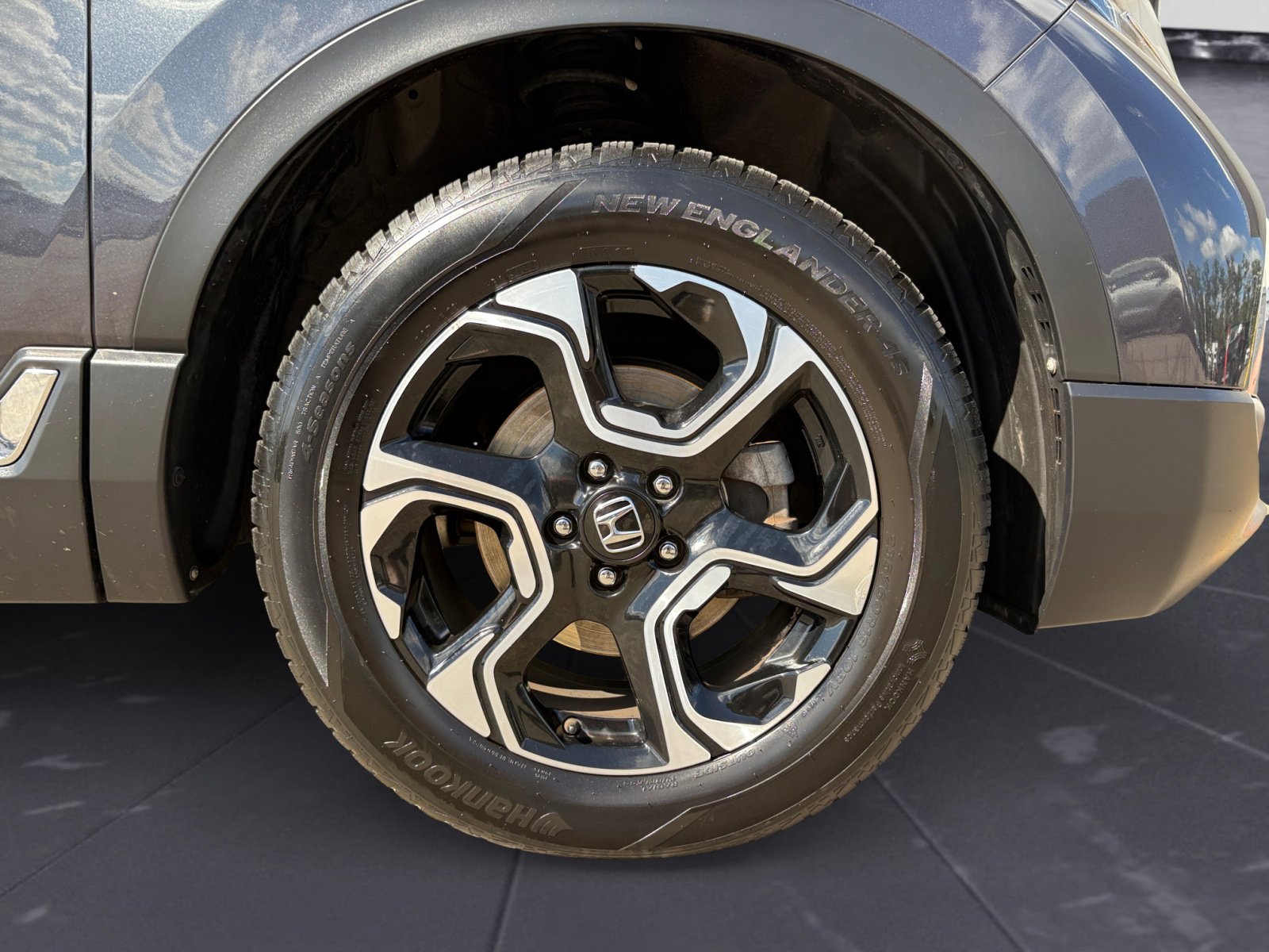 2017 Honda CR-V Touring photo 39