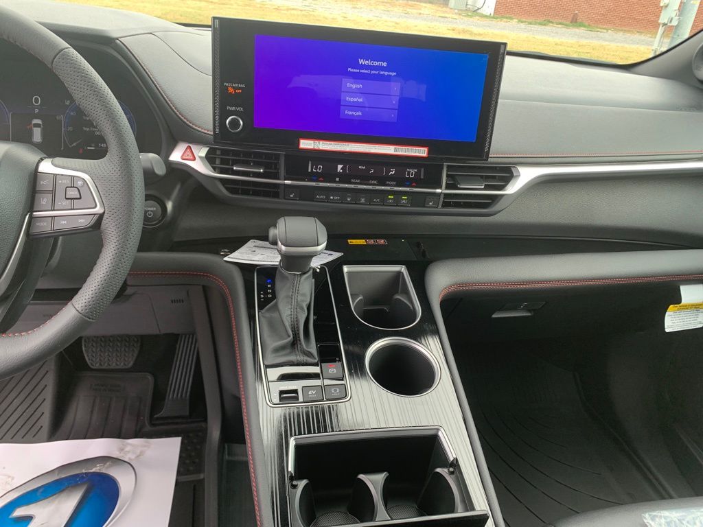 2025 Toyota Sienna XSE photo 18
