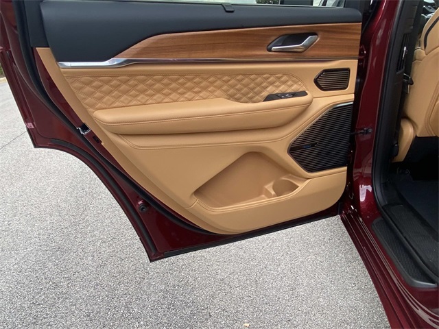 2025 Jeep Grand Cherokee L Summit Reserve photo 10