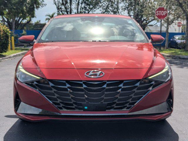 2025 Hyundai Elantra Limited photo 3