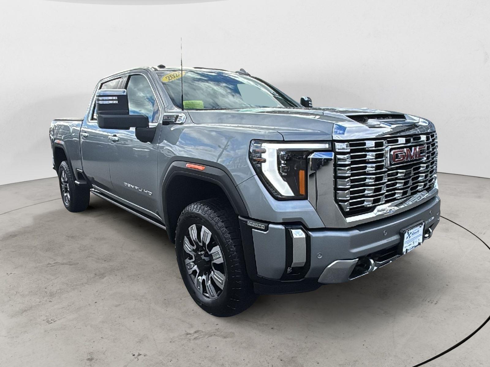 2024 GMC Sierra 2500HD Denali's photo