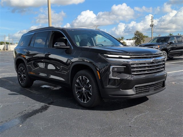 2026 Chevrolet Traverse LT's photo