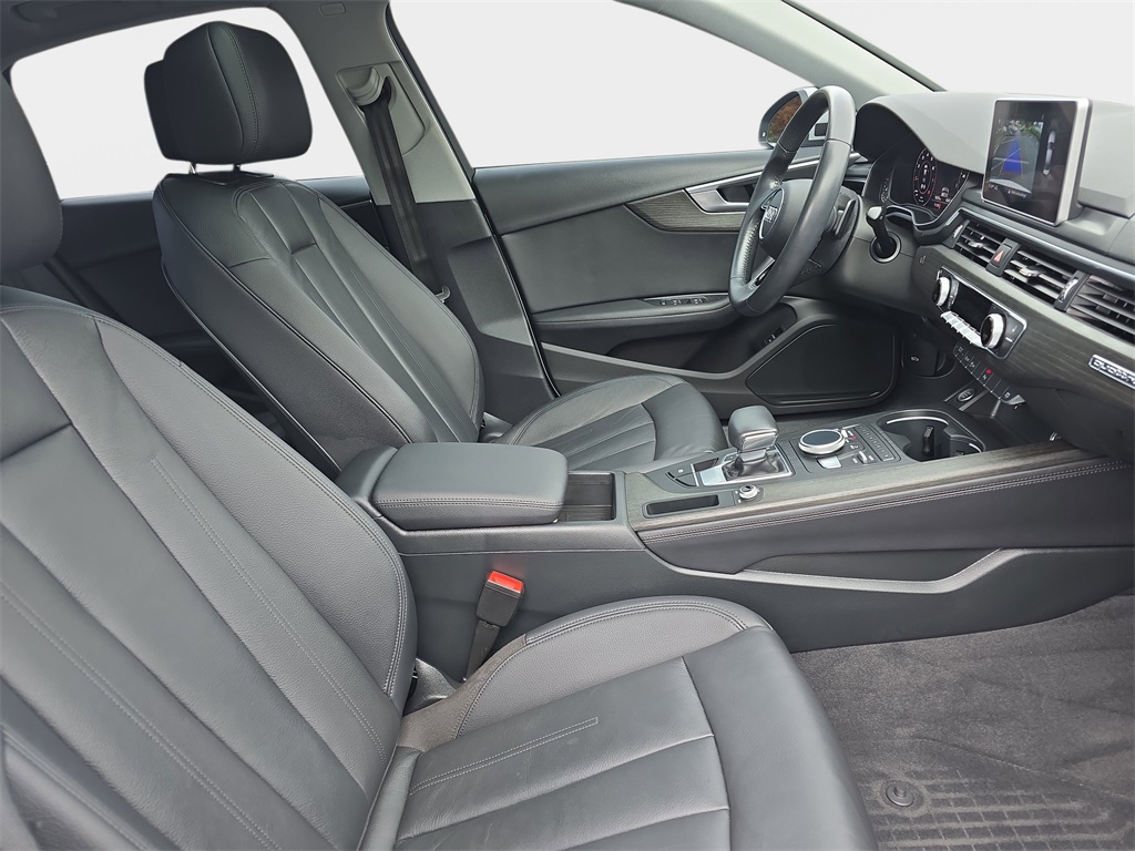 2019 Audi A4 2.0T Premium Plus photo 9
