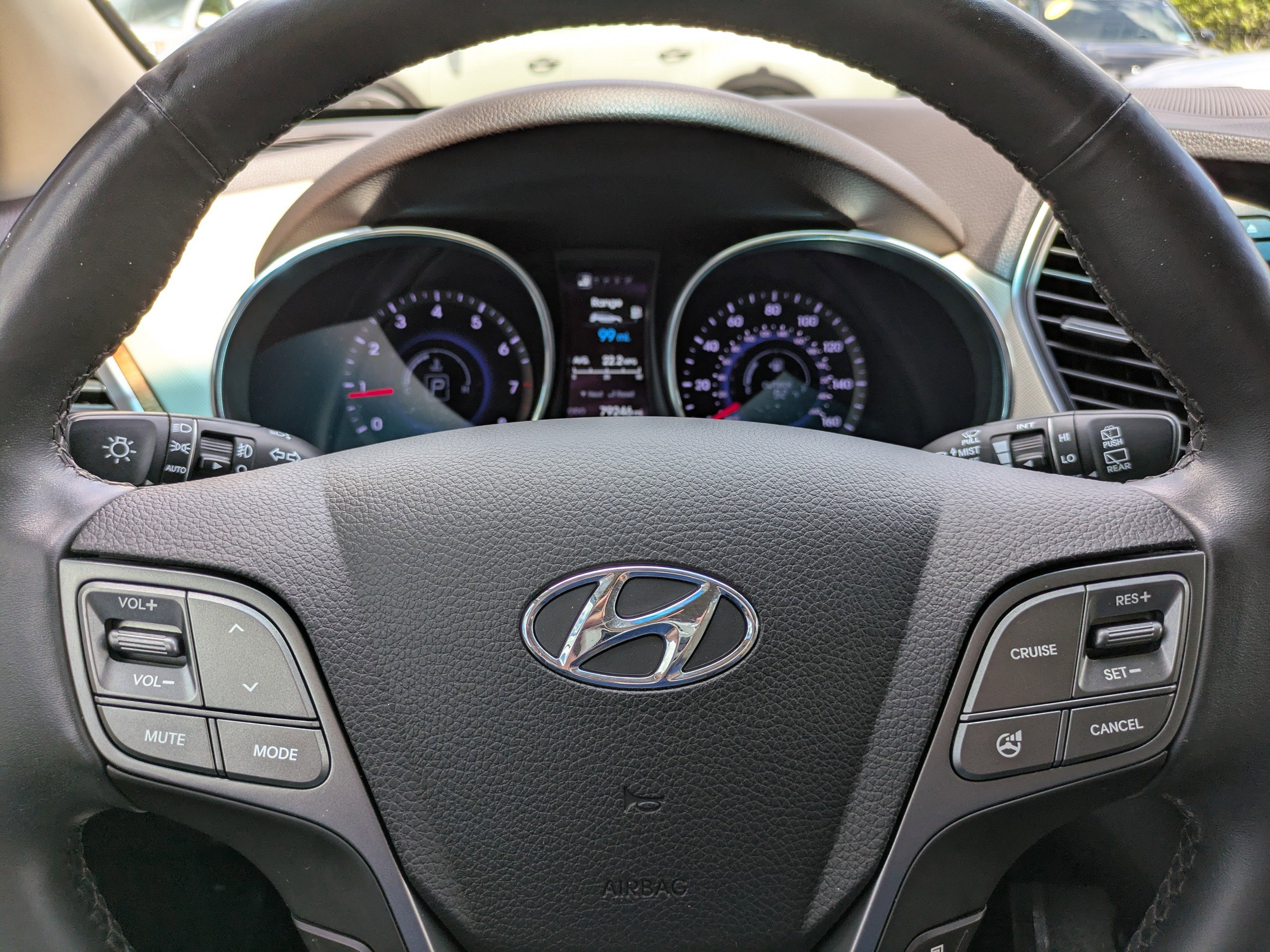 2015 Hyundai Santa Fe Limited photo 22