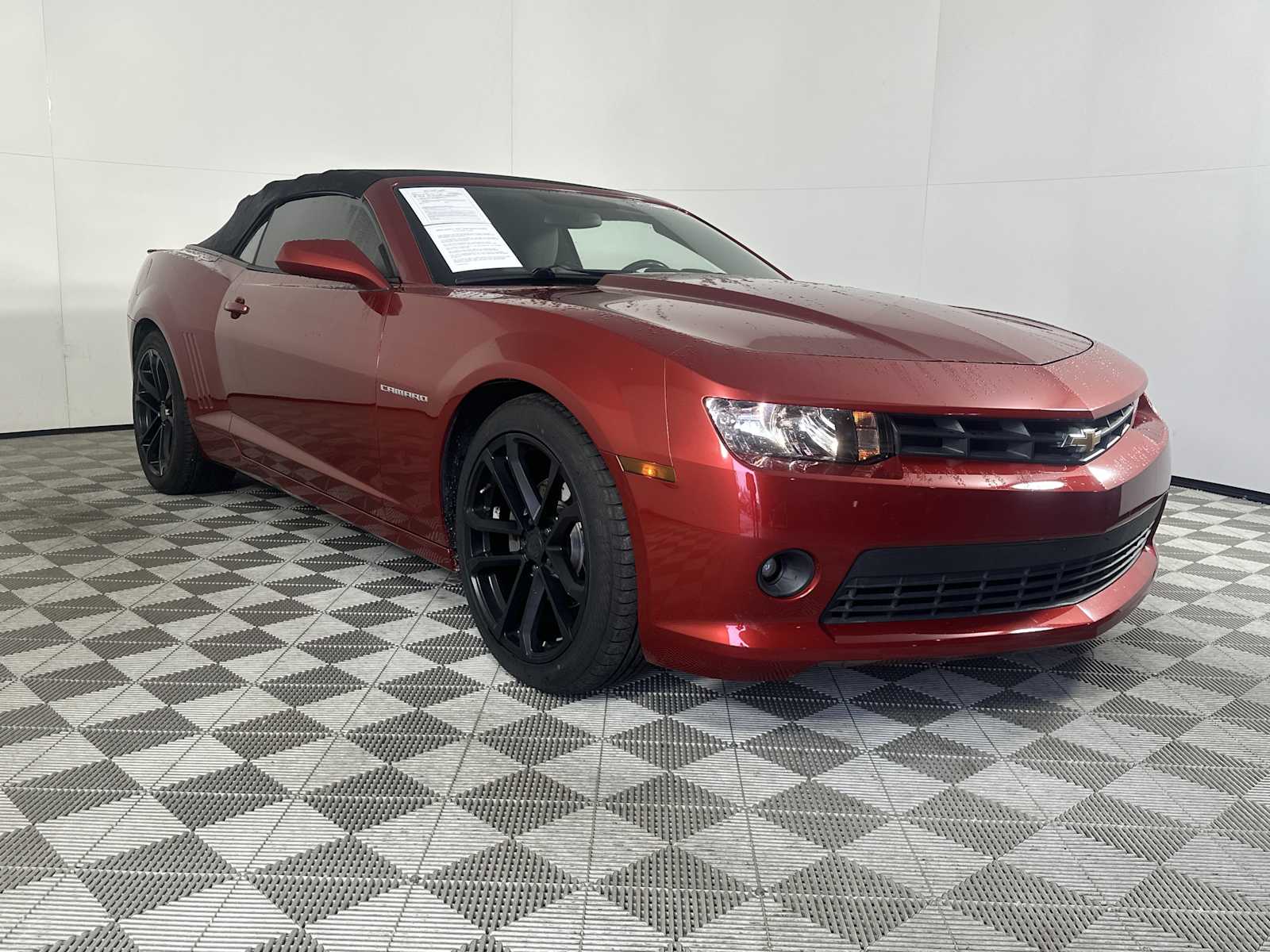 2015 Chevrolet Camaro 1LT's photo