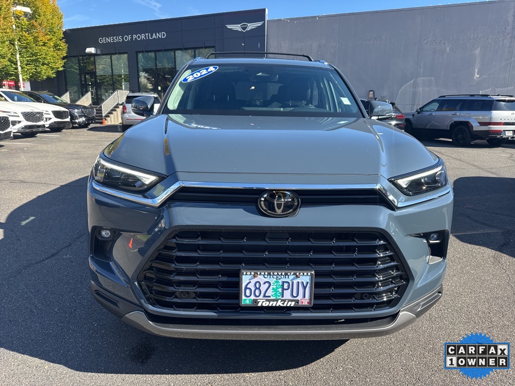 2024 Toyota Grand Highlander Limited AWD photo 2