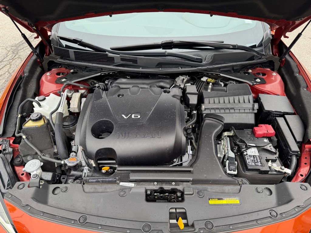 2019 Nissan Maxima SR photo 9