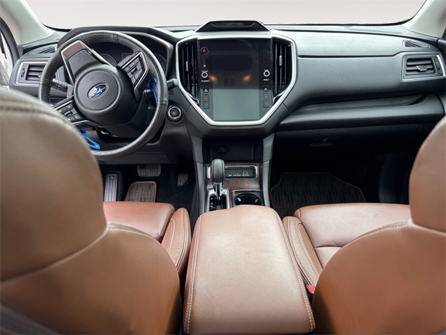2023 Subaru Ascent Touring photo 9
