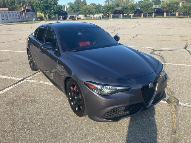 2022 Alfa Romeo Giulia Ti - VELOCE photo 3