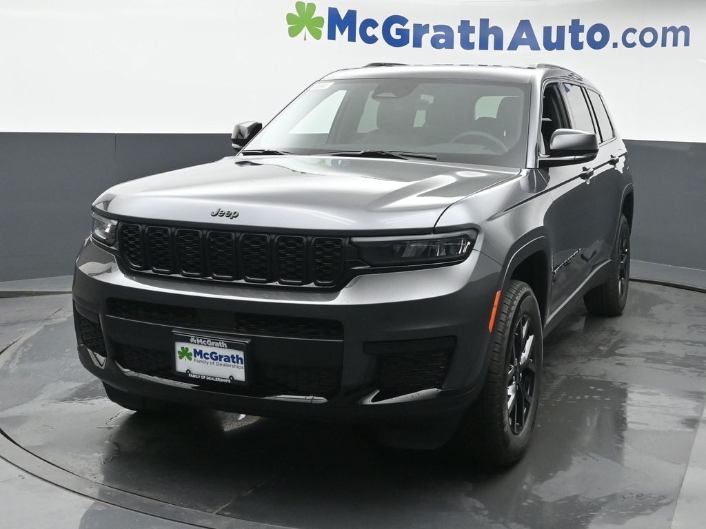2025 Jeep Grand Cherokee Altitude X photo 3