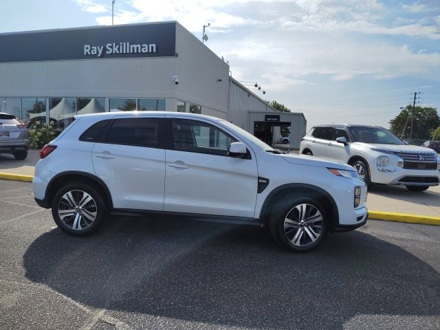 2025 Mitsubishi Outlander Sport ES photo 5